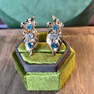 Vintage gold flower & leaf screw-back earrings, blue & white rhinestones Whimsy